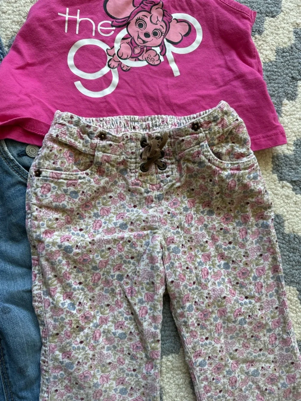 The CUTEST 3T Bundle Gap/Gymboree, denim overalls, floral pants and Skye tank